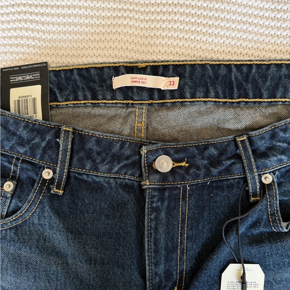 Levi’s Low Loose Jeans - Picture 2 of 5